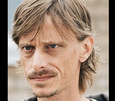 mackenzie crook weight loss|Mackenzie Crook, 52, is dwarfed by。